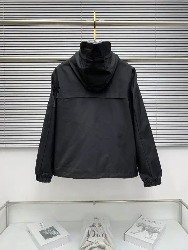 Prada M-3XL omtr01 (6)